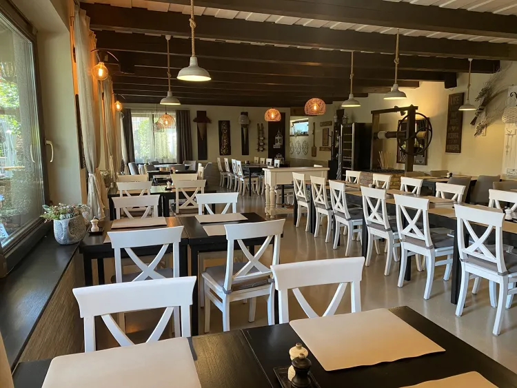 Trattoria al Forno munkahelyi fotója - Mosogató állás Veresegyház (Kép 2)