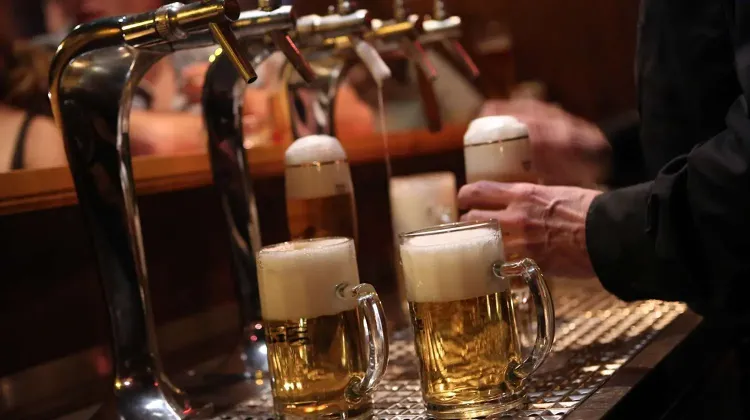 Poharas állás Budapest - Stifler Bar