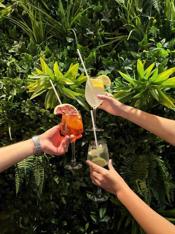 Stifler Bar munkahelyi fotója - Poharas állás Budapest (Kép 3)