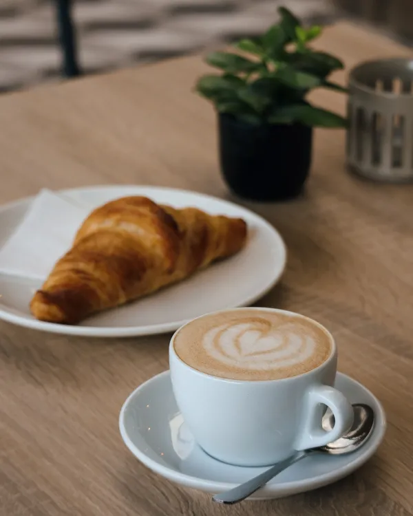 Peron Cafe Biatorbágy munkahelyi fotója - Reggeliztető szakács állás Biatorbágy (Kép 2)