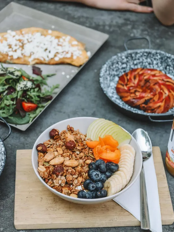 fekete munkahelyi fotója - Reggeliztető szakács állás Budapest (Kép 3)