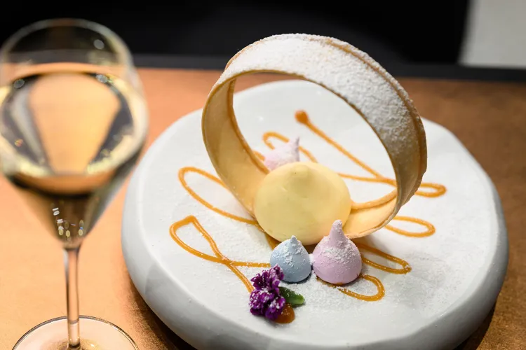 Hotel TRIBE Budapest munkahelyi fotója - Cukrász állás Budapest (Kép 2)