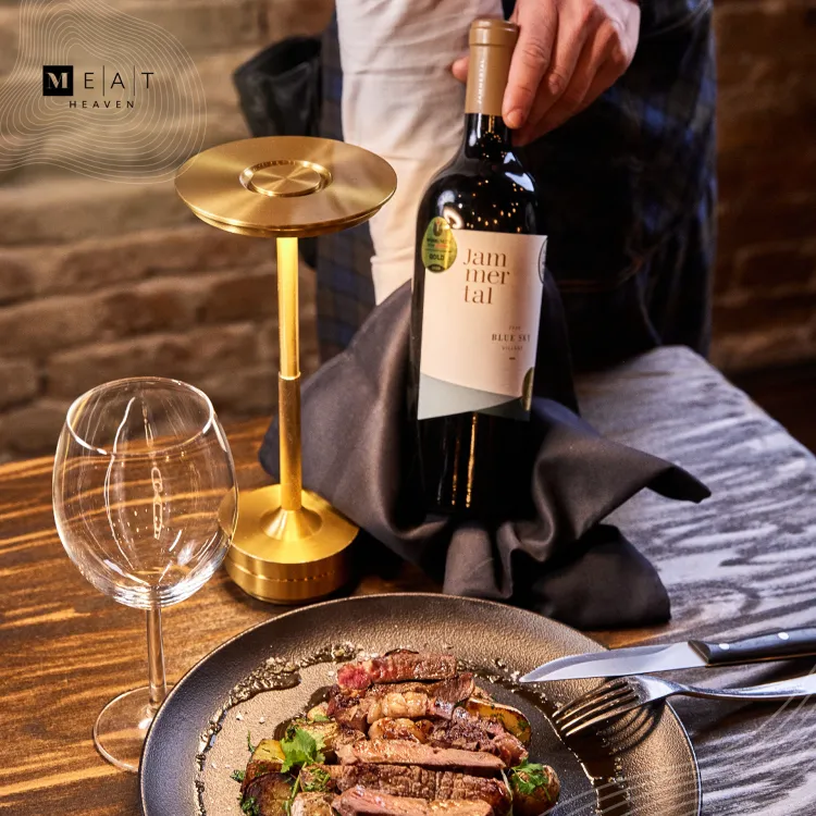 meat munkahelyi fotója - Segédfelszolgáló állás Budapest (Kép 3)