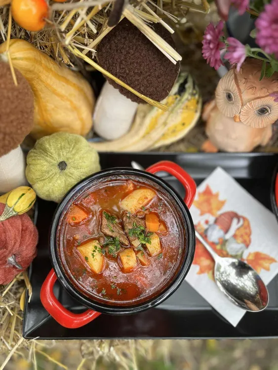 RostOn Konyha munkahelyi fotója - Tanuló szakács állás Szigetmonostor (Kép 3)