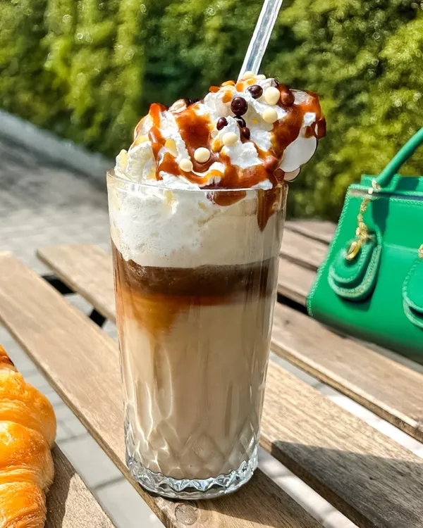 Zümmögő munkahelyi fotója - Barista állás Budapest (Kép 3)