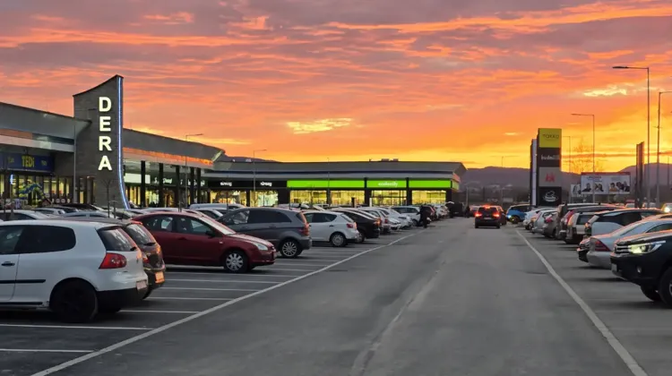 Pultos állás Szentendre - Via Bistro