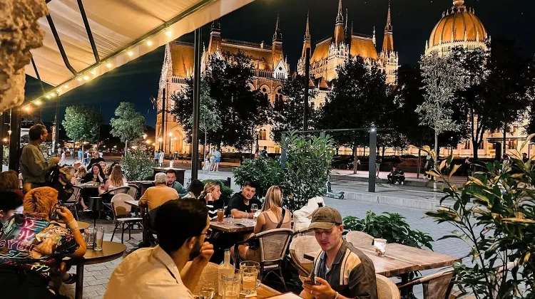 Hostess állás Budapest - Pasarét Bisztró