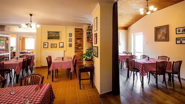Szakács állás Budapest - Kami vendéglő