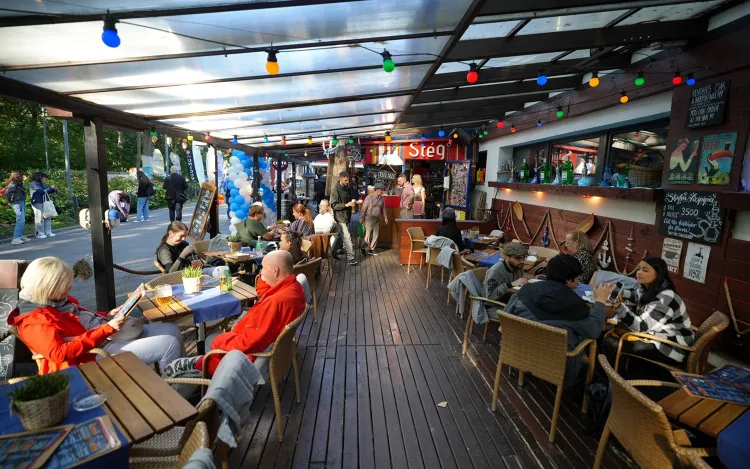 Stég pub munkahelyi fotója - Üzletvezető állás Budapest (Kép 1)