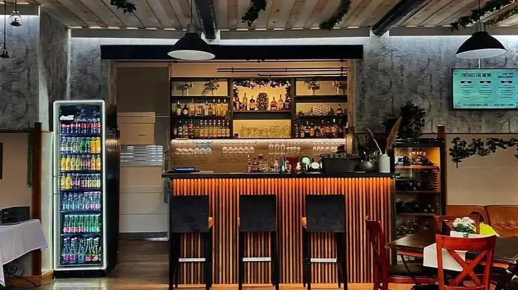 Felszolgáló Pincér állás Veresegyház - Gigerli