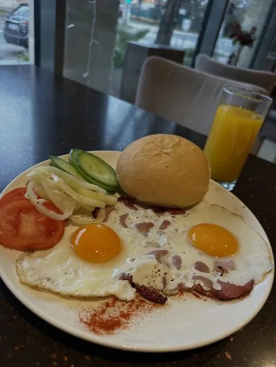 Ninetta munkahelyi fotója - Szakács állás Budapest (Kép 2)