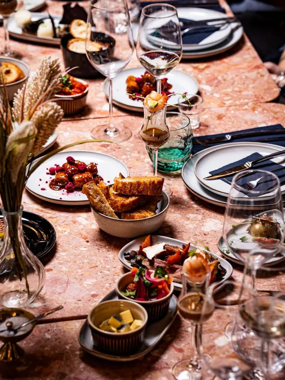 TABLE munkahelyi fotója - Mosogató állás Budapest (Kép 2)