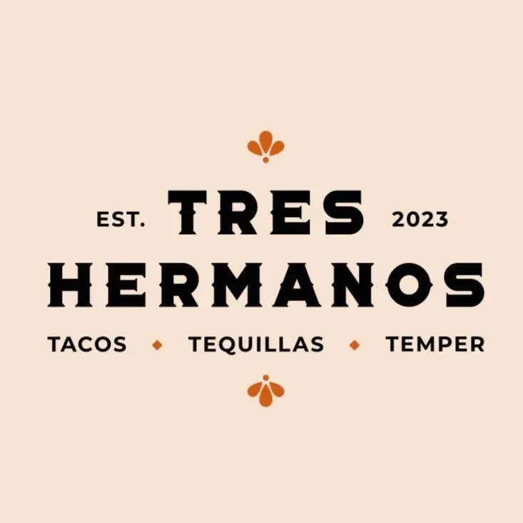 Tres Hermanos logója