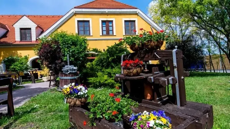 Gondnok állás Szigetszentmiklós - Gastland M0 Hotel