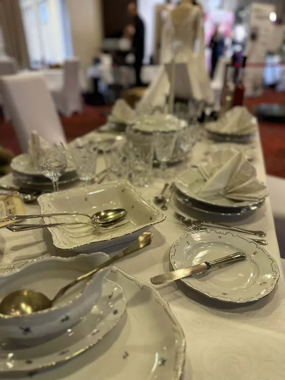 Gastland M0 Hotel munkahelyi fotója - Recepció állás Szigetszentmiklós (Kép 2)