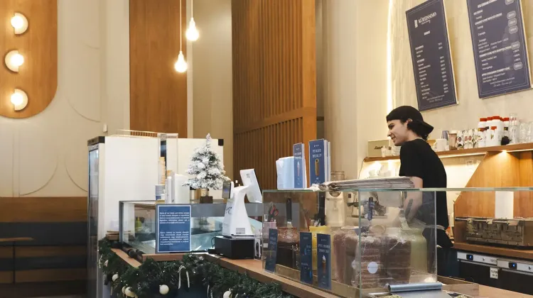 Takarító állás Budapest - Kürtissimo