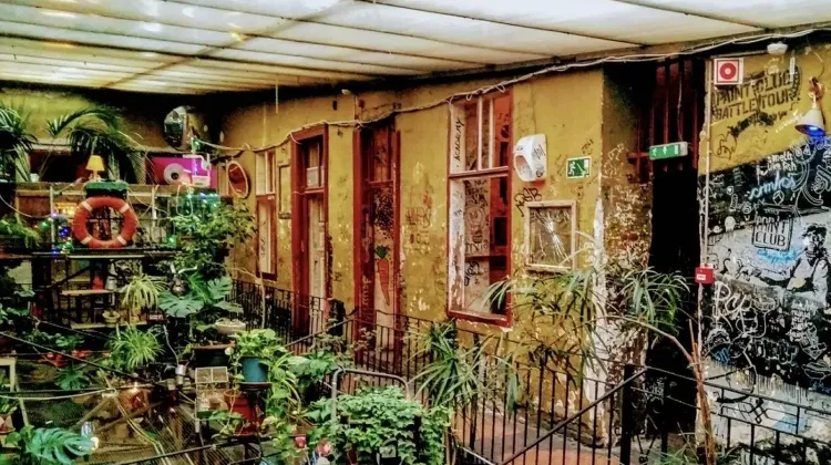 Egyéb szakember állás Budapest - Szimpla Kert