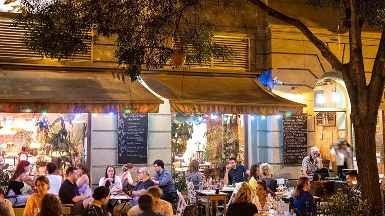 Gazdasági referens állás Budapest - BÉLA – Bár, Étterem