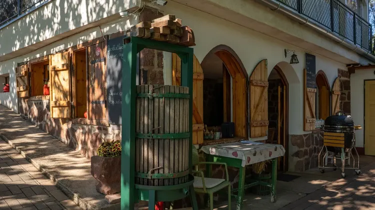 Szakács állás Balatonalmádi - KEREKES PINCE
