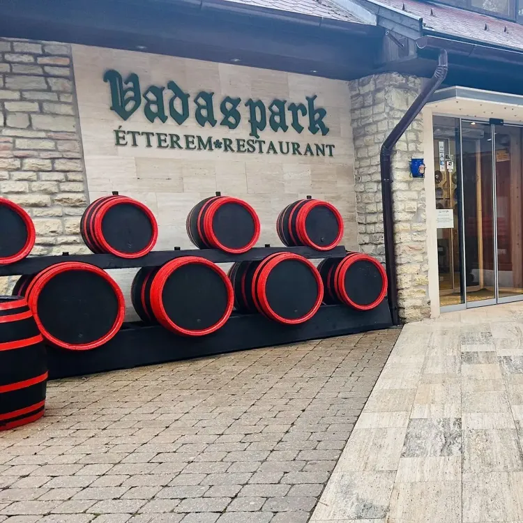 Vadaspark étterem logója