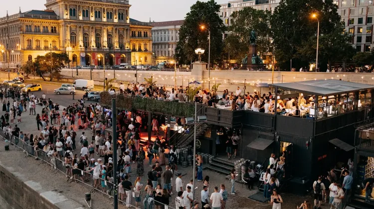Bártender állás Budapest - Pontoon Budapest