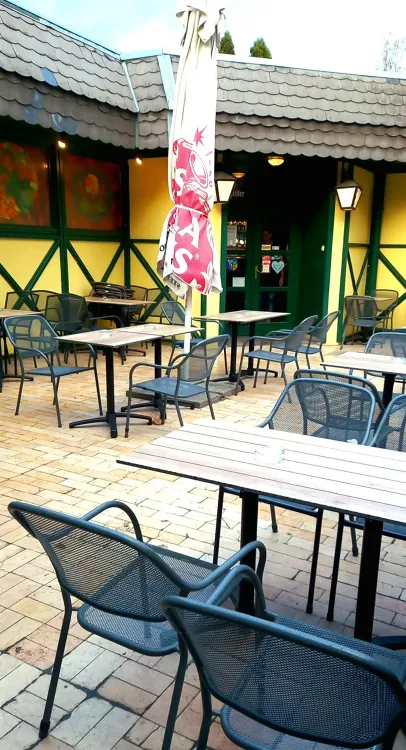 Zöld Angyal vendéglő munkahelyi fotója - Fizettető pincér állás Budapest (Kép 1)