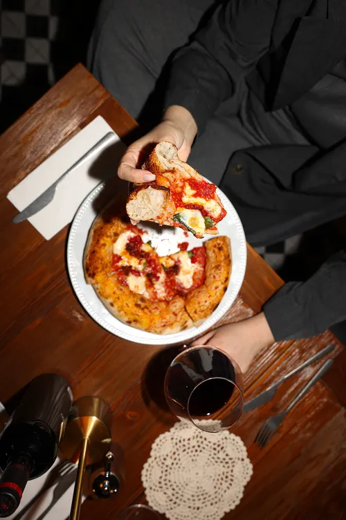 BorYou Bor&Bistro munkahelyi fotója - Pizza szakács állás Esztergom (Kép 1)