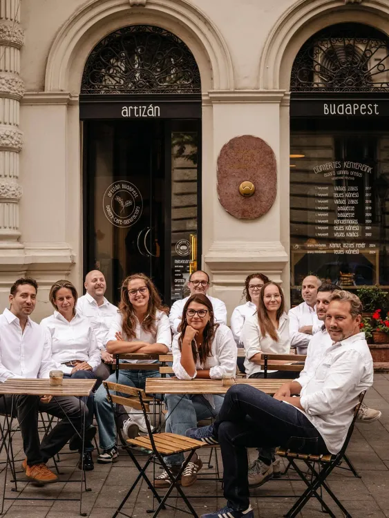Artizán Pékség munkahelyi fotója - Futár állás Budapest (Kép 1)