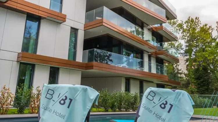 Pultos állás Siófok - BJ81 Suite Hotel Siófok