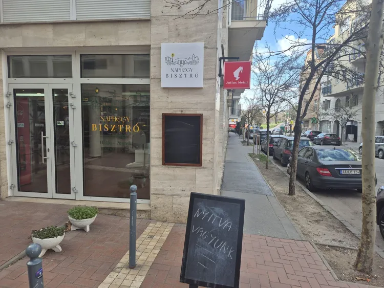 Naphegy Bisztró munkahelyi fotója - Konyhai kisegítő állás Budapest (Kép 1)