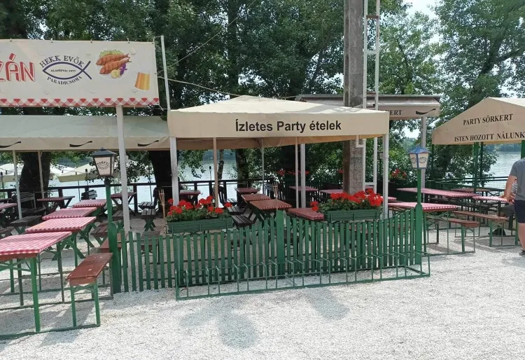 Party Sörkert munkahelyi fotója - Konyhai kisegítő állás Budapest (Kép 3)