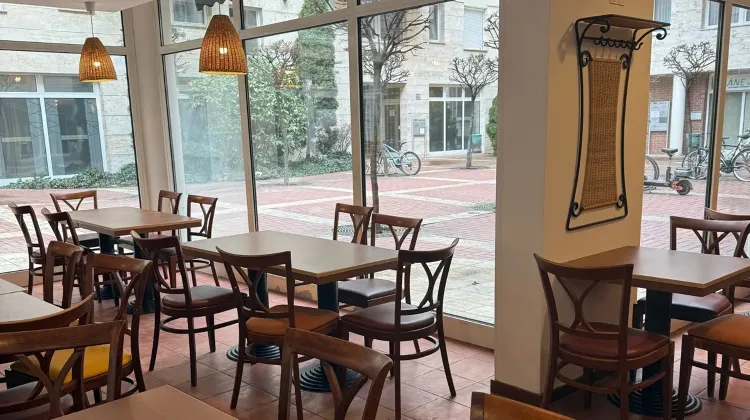 Fekete mosogató állás Budapest - Naphegy Bisztró
