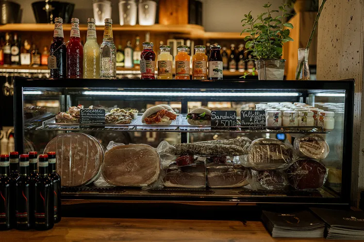 Terra Italian Wine Bar munkahelyi fotója - Sommelier állás Budapest (Kép 3)