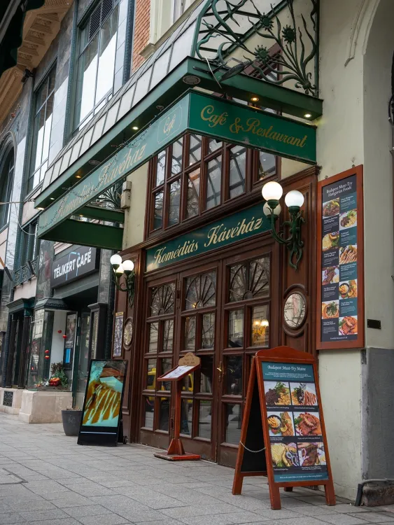 Komédiás Kávéház munkahelyi fotója - Szakács állás Budapest (Kép 3)