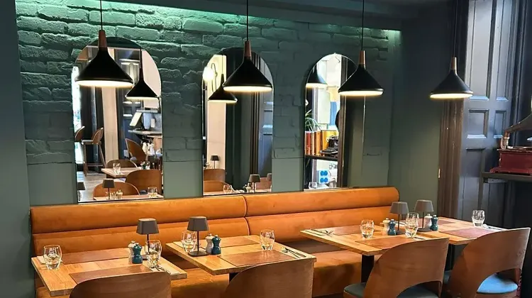 Felszolgáló Pincér állás Budapest - Abigél Bistro