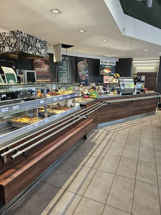 Mama's Café & Canteen munkahelyi fotója - Fekete mosogató állás Budapest (Kép 1)