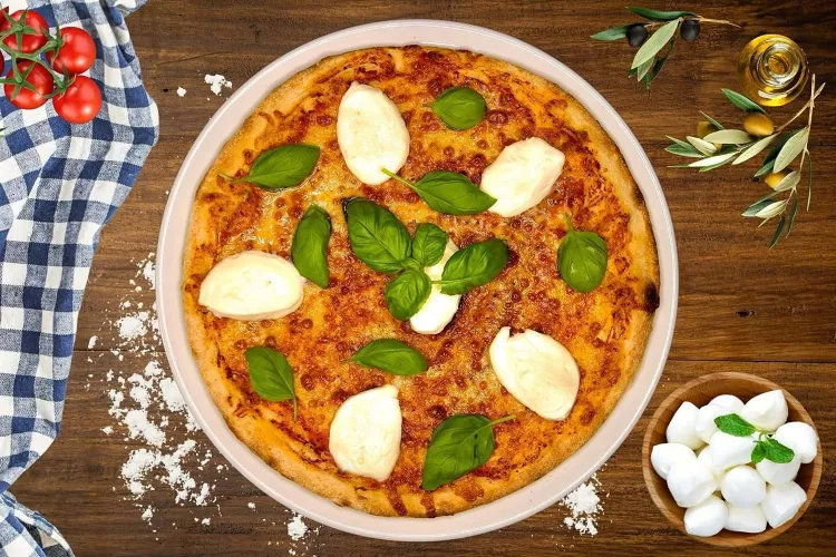 Travel Kávézó-Pizzéria munkahelyi fotója - Pizza szakács állás Vác (Kép 3)