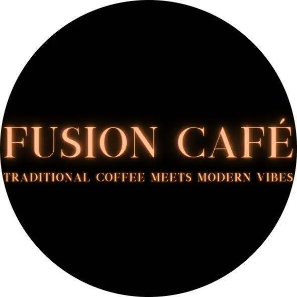 Fusion Café (Mom Park) logója