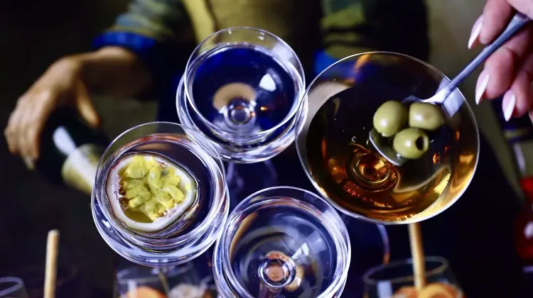 Bártender állás Budapest - ShowRum Cocktail Club