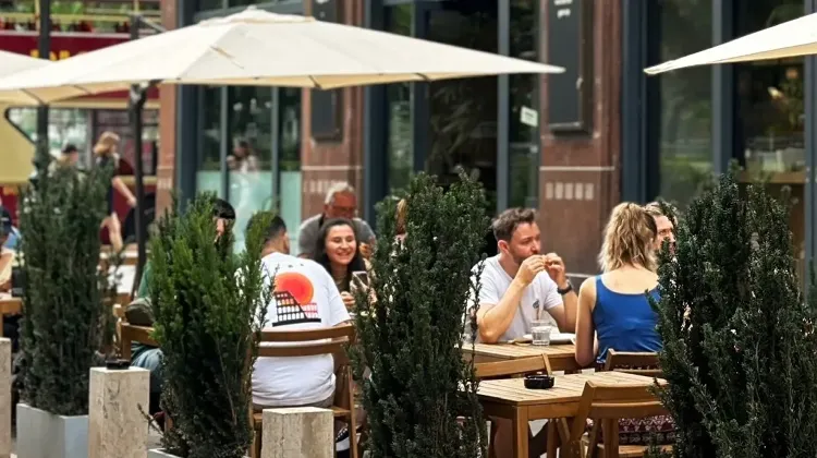 Barista állás Budapest - VAJ SAS