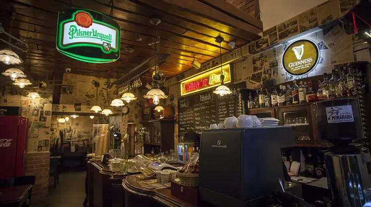 Pultos állás Budapest - Ágnes