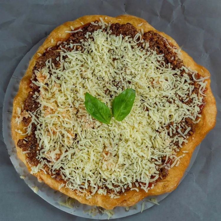 Lángos Bistro Astoria munkahelyi fotója - Pizza szakács állás Budapest (Kép 1)