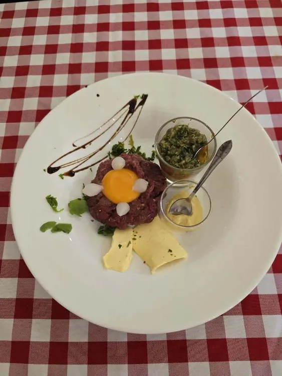 Rákóczi Étterem munkahelyi fotója - Konyhai kisegítő állás Budapest (Kép 2)